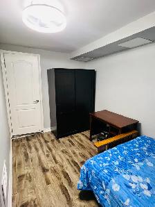 Furnished PRIVATE room and bathroom (Female only) Mississauga