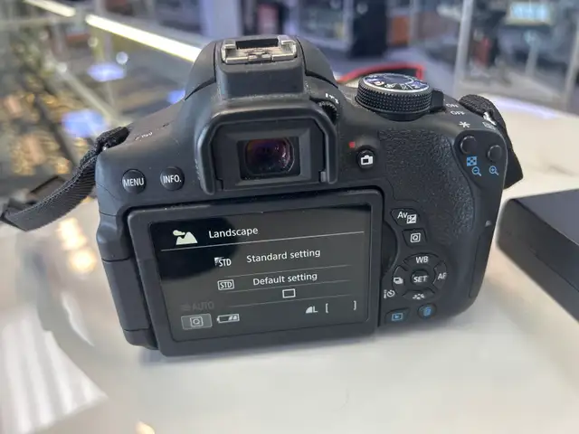 Canon T6I 24.2 MP DSLR with 18-55MM lens and charger - Photo 5