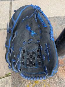 Mizuno Baseball Glove