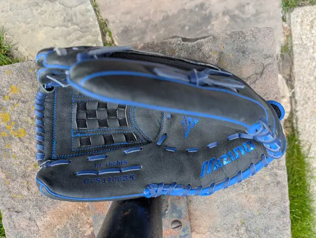 Mizuno Baseball Glove - Photo 3