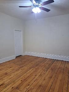 2 Bed   2 Bath Large Apartment for RENT - Niagara Falls - Photo 2