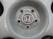 4 PNEUS D'HIVER SUR JANTES HONDA  17 PO. - Photo 2