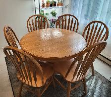 Table de salle à manger extensible avec 6 chaises