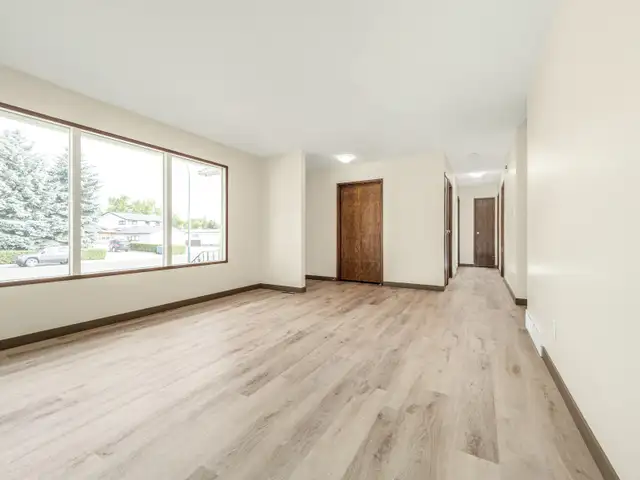 4 Bedroom Bungalow for rent on Westside - Photo 5