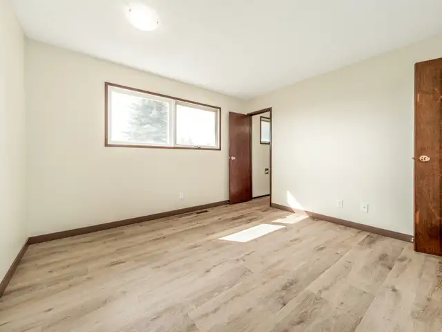 4 Bedroom Bungalow for rent on Westside - Photo 14