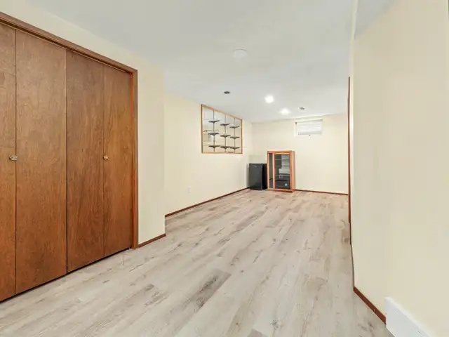 4 Bedroom Bungalow for rent on Westside - Photo 17