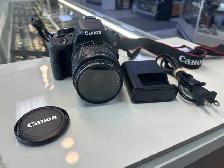 Canon SL1 18MP DSLR with 18-55 Lens and charger