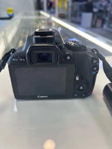 Canon SL1 18MP DSLR with 18-55 Lens and charger - Photo 4