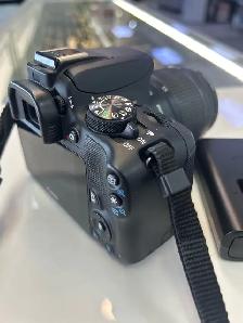 Canon SL1 18MP DSLR with 18-55 Lens and charger - Photo 7