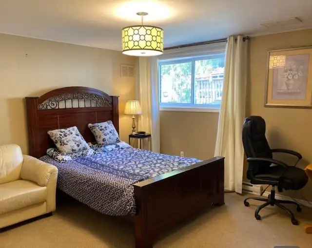 Private bedroom  with own bathroom available for a Girl