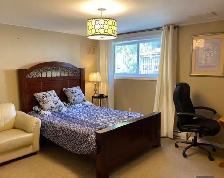 Private bedroom  with own bathroom available for a Girl