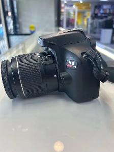 Canon T100 DSLR Camera with 18-55 lens and charger - Photo 3