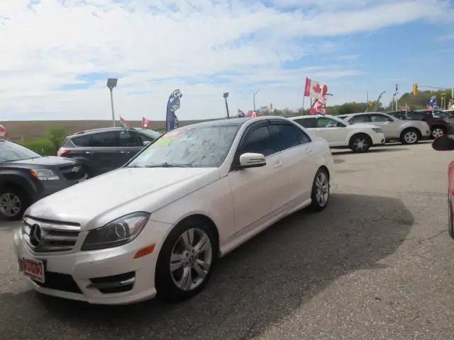 2012 Mercedes-Benz C-Class C 300 - Photo 3