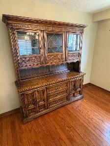 Free delivery used Wooden antique China Cabinet - Photo 4