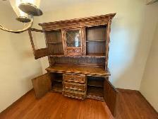 Free delivery used Wooden antique China Cabinet - Photo 7