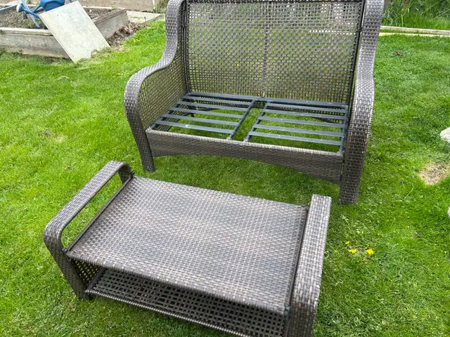 patio furniture - Photo 2