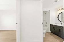 Luxury 2 Bedroom Apartment! With Fitness Centre! - Photo 9