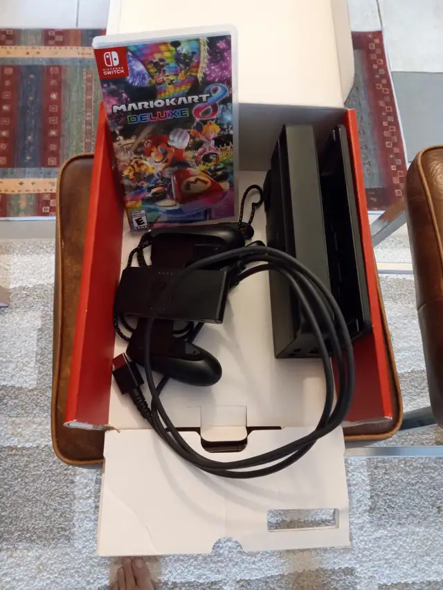 Nintendo Switch - Photo 3