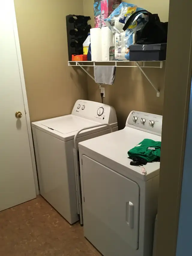 Three Bedroom Alberta Duplex - Photo 4