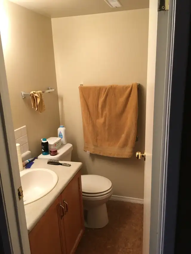 Three Bedroom Alberta Duplex - Photo 6
