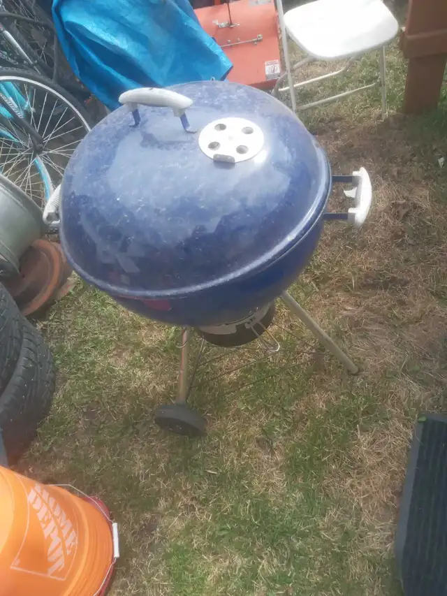 Charcoal BBQ  60$ firm