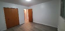 Newly Renovated 2 Bedroom Apartment, All Utilities Included - Photo 4