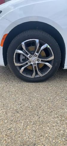 2026 Chrysler Pacifica Pinnacle - Photo 8