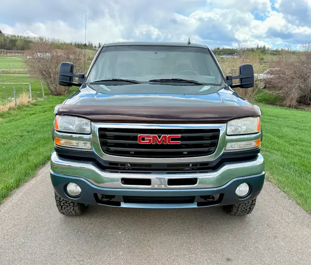 2007 GMC Sierra 2500HD SLE 4x4 LBZ Diesel 193Km, VERY CLEAN - Photo 2