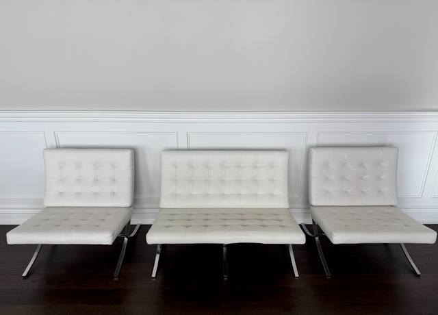 White Leather Lounge/Barcelona Chair - Photo 3