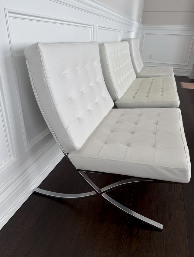 White Leather Lounge/Barcelona Chair - Photo 6