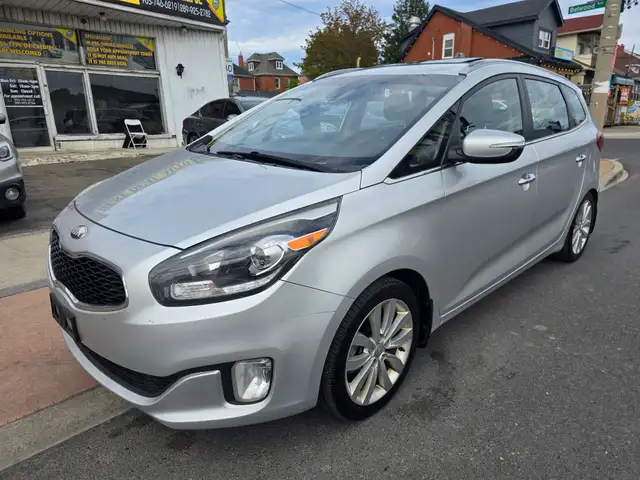 2014 Kia Rondo - Photo 3