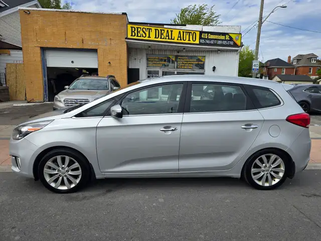 2014 Kia Rondo - Photo 4