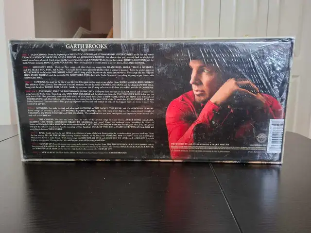 Garth Brooks The Ultimate Collection - Photo 3