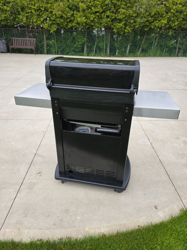 Weber BBQ Spirit E-315 Like new - Photo 4