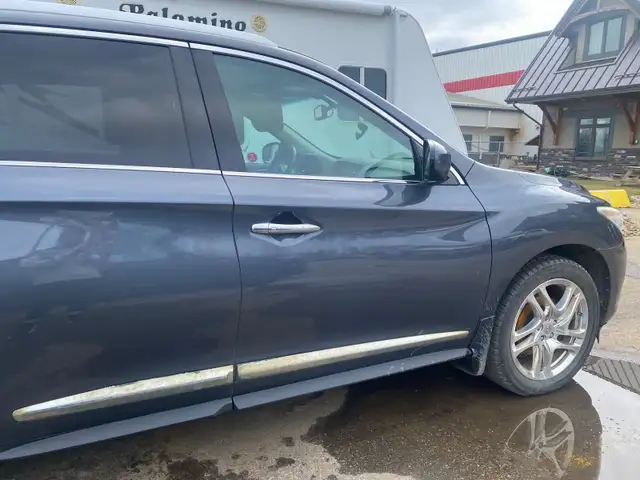 Infiniti JX35 2013