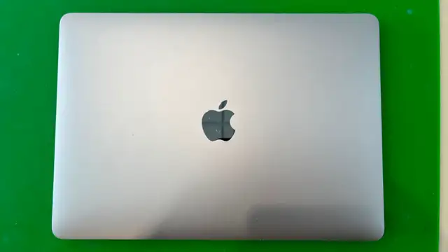 MacBook Air, 2020, i7, 16GB RAM. - Photo 5