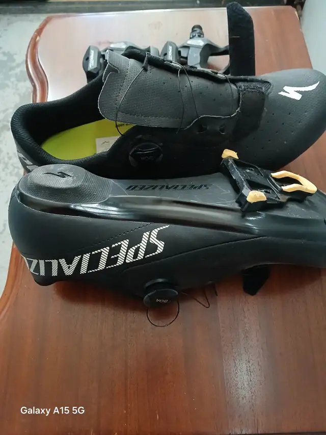 bike shoes & pedals