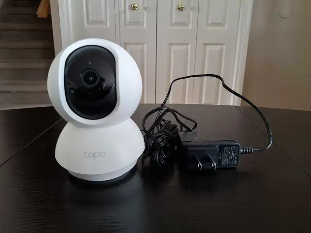 Indoor 2K Security Camera - Photo 2