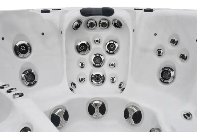 STARGATE HOT TUB FOR SALE - Photo 7
