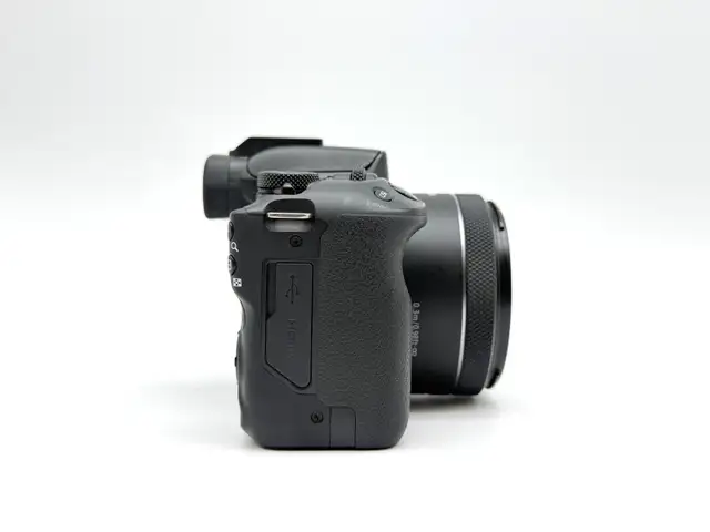 Canon EOS R50 Mirrorless Camera with RF 50 mm lens $799 - Photo 3