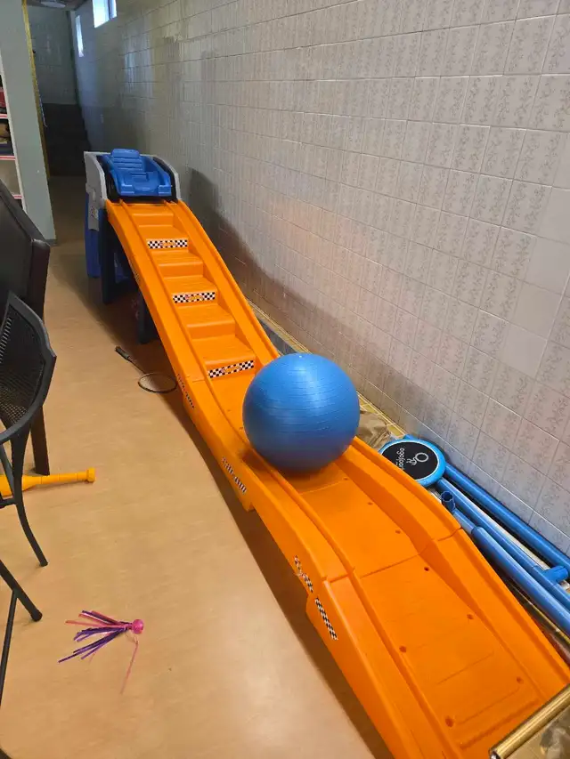 Step 2  hot wheel extreme thrill coaster