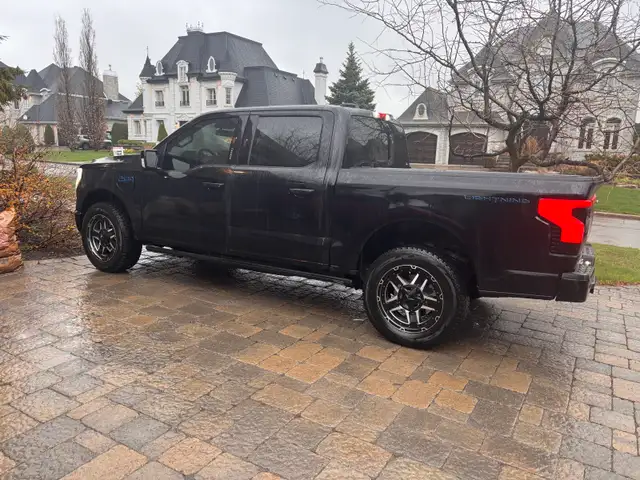 F150 Lightning PLATINUM avec seulement 13.000Km - Photo 2