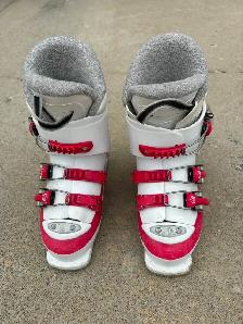 Kids Skis and Ski Boots - Photo 3