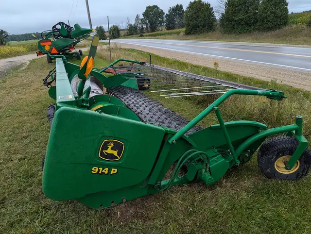 John Deere 914P Pickup Header - Photo 4