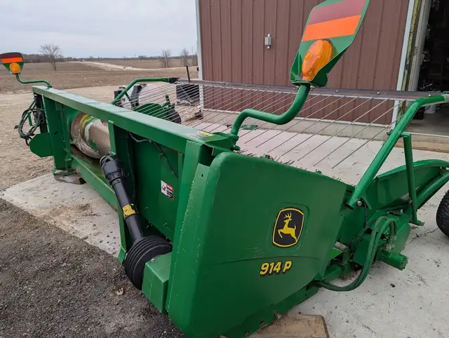 John Deere 914P Pickup Header - Photo 6