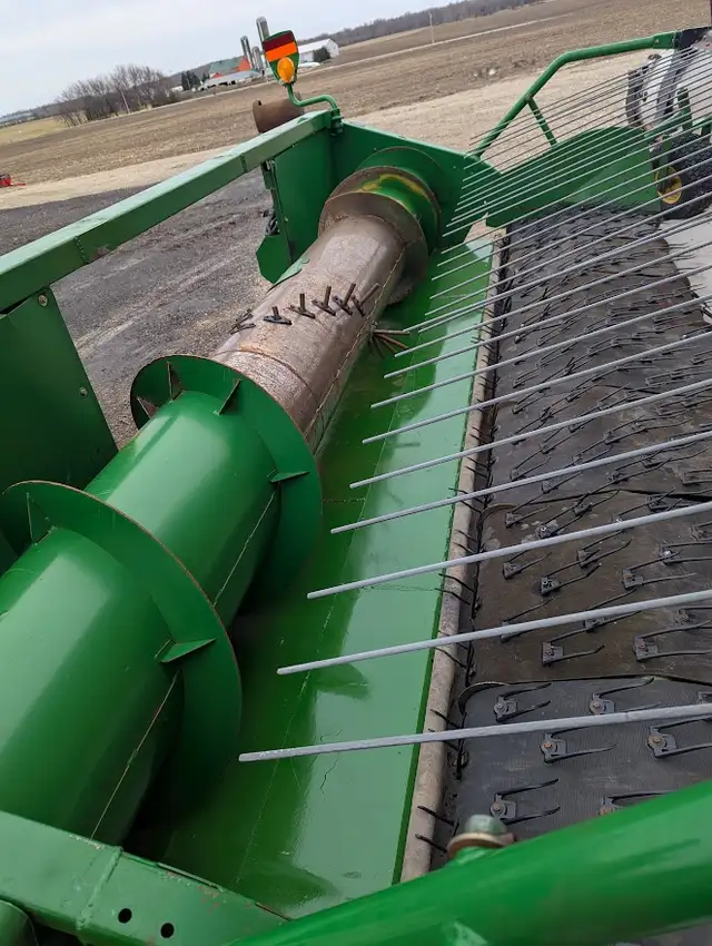 John Deere 914P Pickup Header - Photo 7