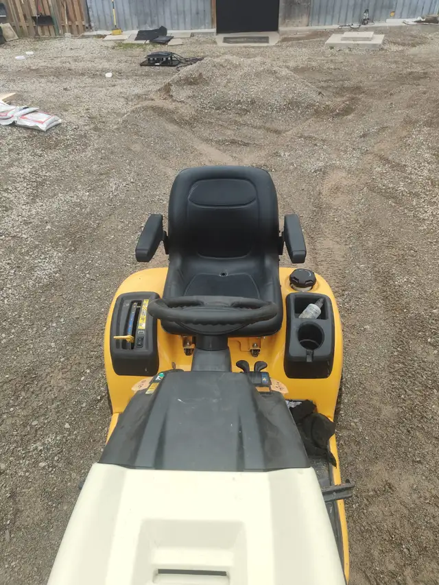 Cub Cadet GTX 2100 Garden Tractor – Only 10 Original Hours - Photo 3