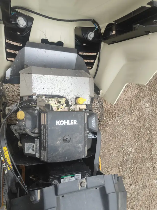 Cub Cadet GTX 2100 Garden Tractor – Only 10 Original Hours - Photo 4