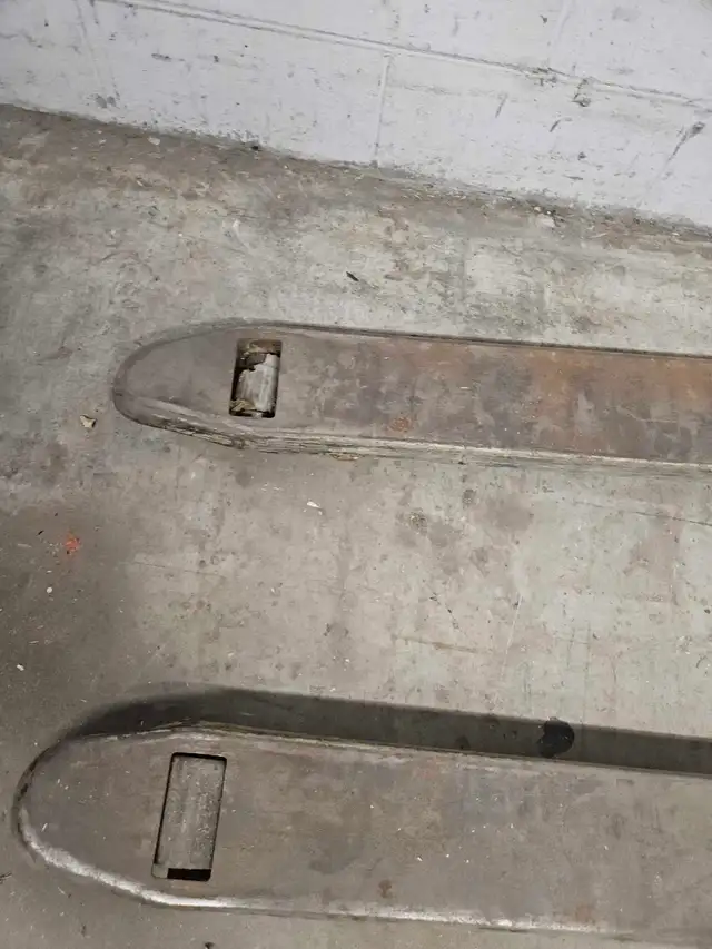 Pallet Jack / Pump Truck $50