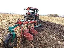 Kverneland 5 Furrow Plow - Photo 3